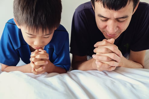 FamilyPraying
